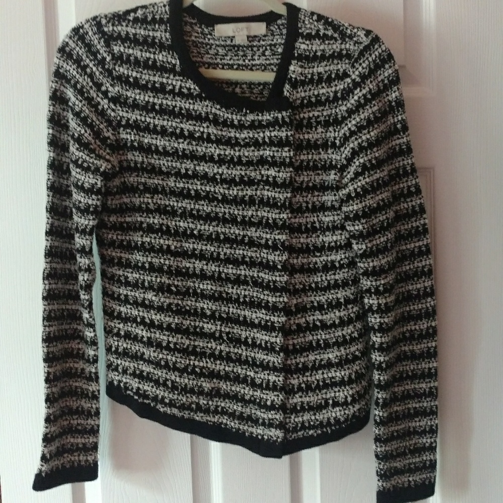 Black & white LOFT zip up sweater